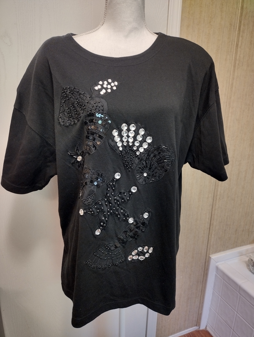 Size 2XL Black Women's Embellished Tee